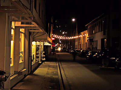 Rathausstraße mit 2 Lichterketten